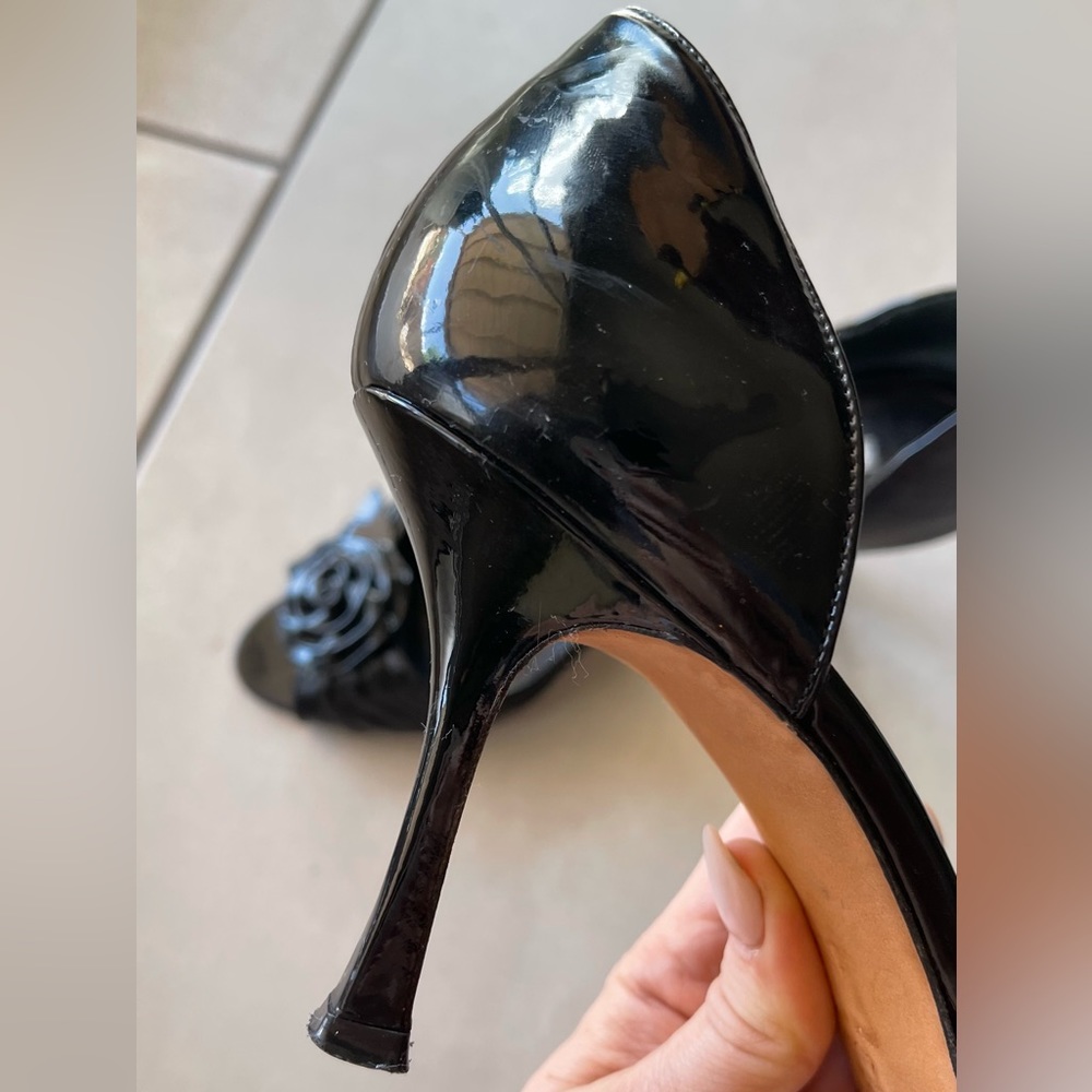 Brian Atwood Patent Peeptoe made jn Italy 39.5 8.5 - Picture 6 of 12
